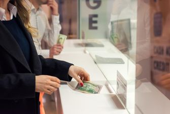 Курс гривни в обменниках: сколько сегодня стоит доллар