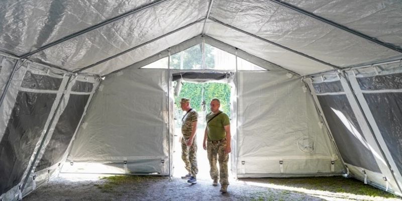 Полтавчане получили от бельгийцев более полутора сотен палаток, которые передадут ВСУ