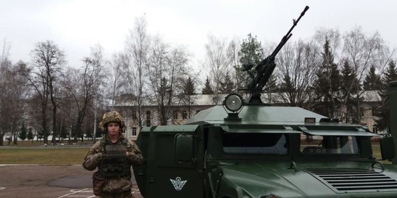 Десантно-штурмовая бригада показала технику, которую используют в ООС