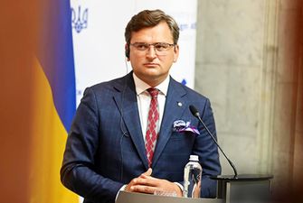Кулеба вместе с главами МИД Грузии и Молдовы едет в Брюссель