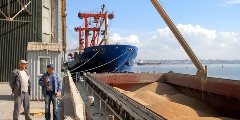 Кулеба поблагодарил Египет за то, что завернул российский корабль с украденным в Украине зерном