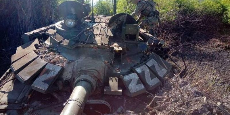 Танкіст Сергій поділився історією затяжного бою з окупантами, на танках за 100 метрів один від одного