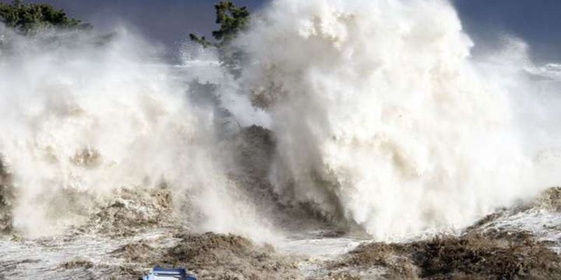 Землетрус у Японії: влада оголосила попередження про цунамі