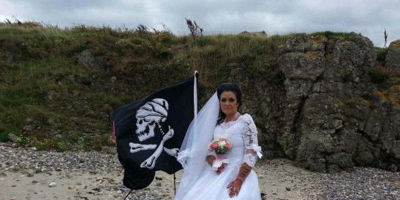 Ірландка, яка вийшла заміж за примару-пірата, заявила про проблеми з чоловіком