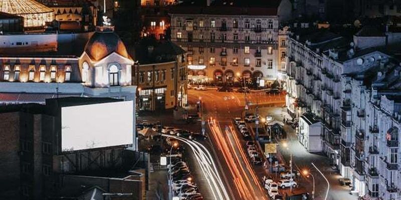 Кав’ярні, магазини, коворкінги та АЗС Києва, які працюють при відключенні світла – список