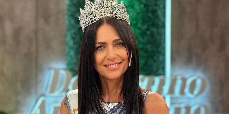 Вперше на конкурсі краси перемогла 60-річна жінка: що відомо про володарку корони