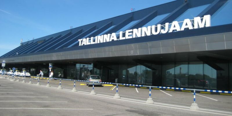 Пятерых украинцев не пустили в Эстонию в аэропорту Таллина