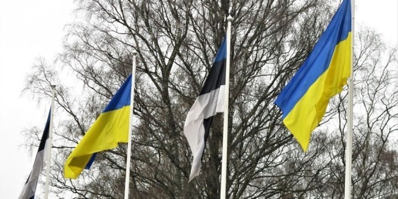 В Эстонии собрали деньги на 13 генераторов для Украины, а также подарят 27 автобусов