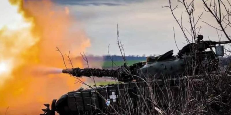 Силы обороны Украины продолжают уничтожать бронетехнику и автомобили российских оккупантов – статистика на 24 апреля