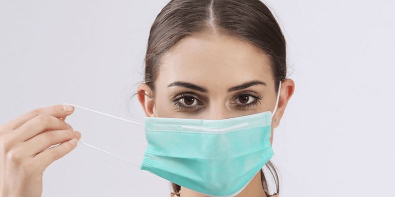 Вирусолог назвала способ носить маску, чтобы не заразиться