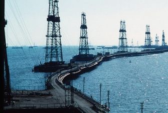 Нефть торгуется разнонаправленно после резкого падения накануне