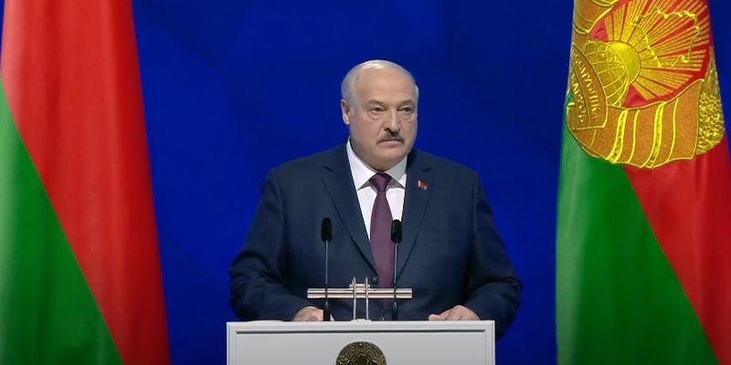 "Не твои дети гибнут на войне": Лукашенко рассказал о контактах с Зеленским