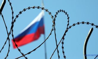 Жесткие санкции против России «давят» на курс рубля - эксперт