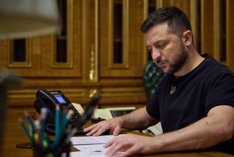 Зеленский наградил 182 защитников Украины