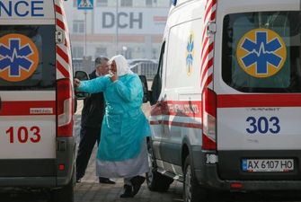 Десятки вызовов на день и врачи на изоляции: в Киеве раскрыли громкие детали борьбы с коронавирусом