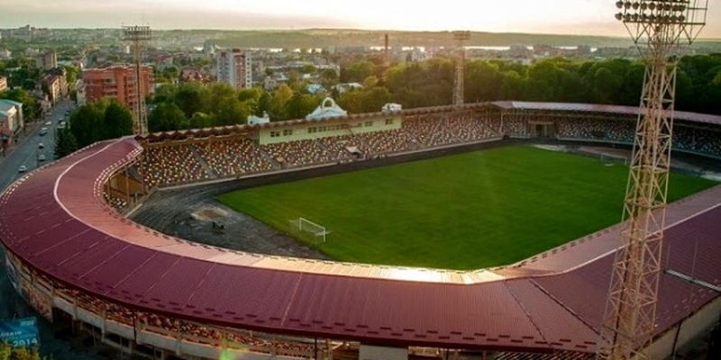 Тернопольский городской стадион будет носить имя Романа Шухевича
