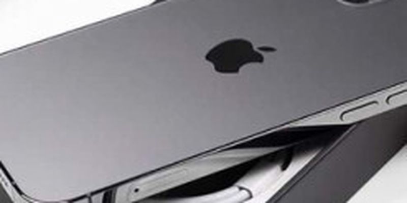 Apple заявила, что продажа новых iPhone без адаптеров питания сэкономит 861 000 тонн металла