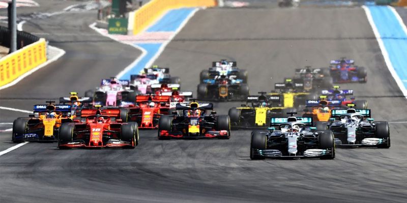 Формула-1 не планирует отменять часть Гран-при сезона из-за коронавируса