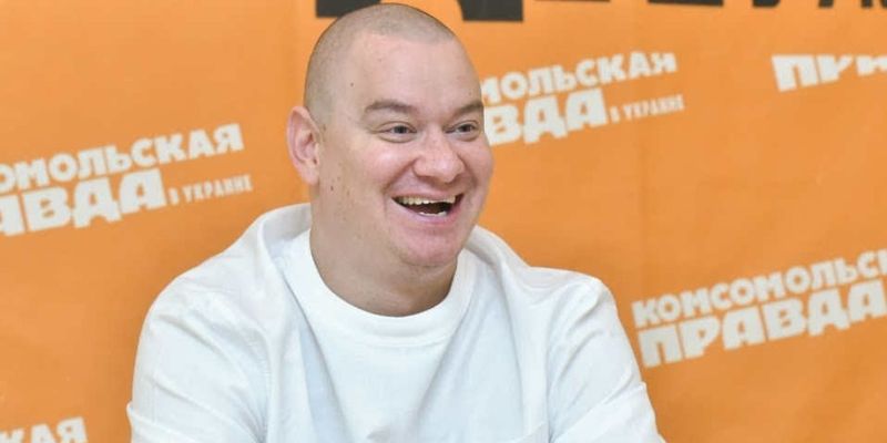 Друг Зеленского Кошевой пришел голосовать в футболке за 600 евро
