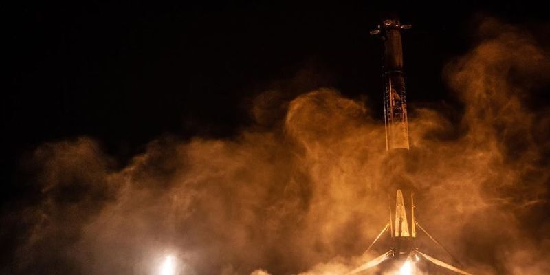 SpaceX назвала причину взрыва корабля Crew Dragon