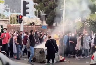 В Иране бушуют массовые протесты, количество жертв растет