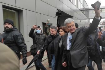Порошенко приехал в суд на рассмотрение апелляции
