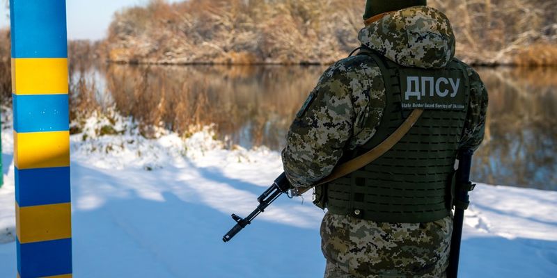 На Буковине обнаружено тело пограничника с огнестрельным ранением, — СМИ