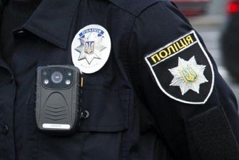 В Черновцах полицейские взяли под охрану избирательные участки