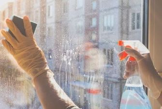 Як зберегти чистоту вікон на довгий час: допоможуть всього два інгредієнти
