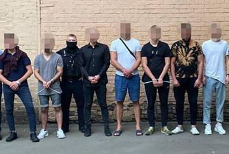 Запрошували на побачення, а потім грабували та били: у Києві судитимуть організовану злочинну групу