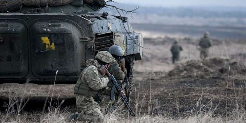 Доба на Донбасі: 13 ворожих обстрілів, одного військового поранено