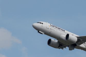 Lufthansa назвала причину отмены рейсов в Украину: дипломат разнес заявление компании