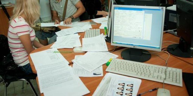 Від сьогодні в Україні стартує вступна кампанія: як створити електронний кабінет та подати документи