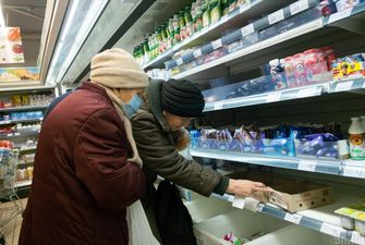 В украинских супермаркетах серьезно подешевели ряд продуктов: эксперты назвали цены