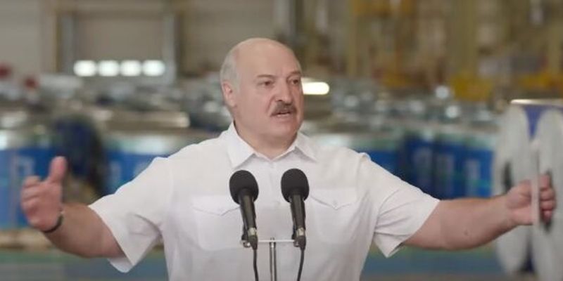 Появилось видео, как Лукашенко во время встречи утешал невеселого Путина: "Ну слушайте..."