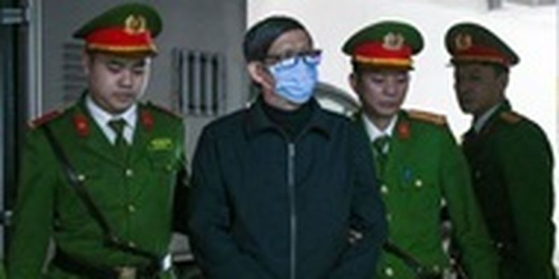 Во Вьетнаме экс-министра посадили на 18 лет за схемы на COVID-тестах