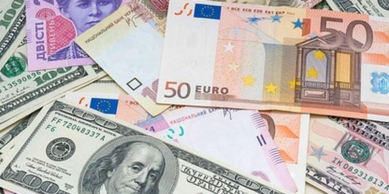 НБУ резко поднял курс евро: сколько стоит валюта в банках и рынке