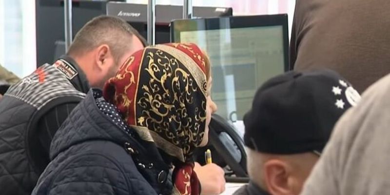 Почтальон за несколько дней оставила украинцев без пенсий: в полиции разобралась в произошедшем