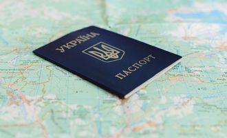 Быть гражданином: почему приостановление консульских услуг вызвало панику