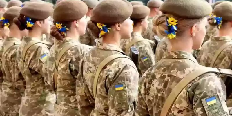 Військовий облік жінок, «ковідна тисяча» та можливість вторгнення РФ — головні події для українців у грудні