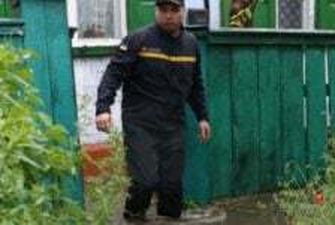 Затопленные дворы и медучреждение: в Днепропетровской области борются с непогодой