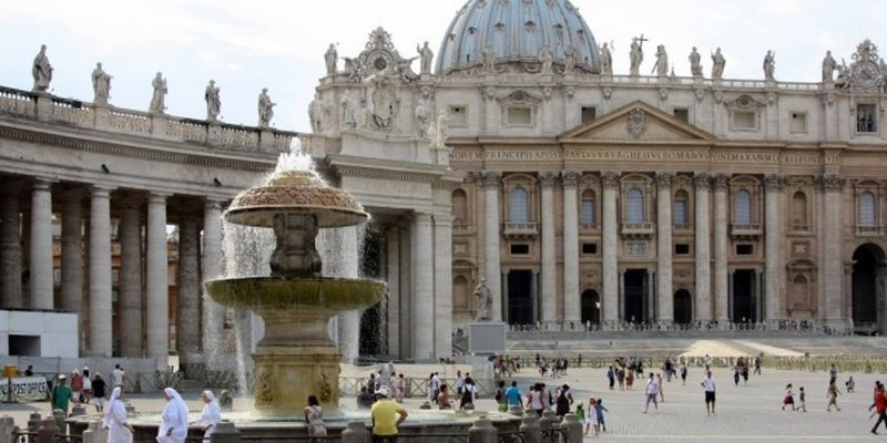 Ватикан устал от скандалов о «богатствах» в СМИ - проводит описание недвижимости в Италии