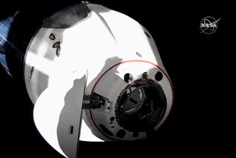 Космический корабль Crew Dragon от SpaceX впервые перестыковался с МКС