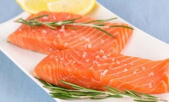 Диетологи рассказали, сколько порций рыбы еженедельно может снизить риск заболеть раком и диабетом II типа