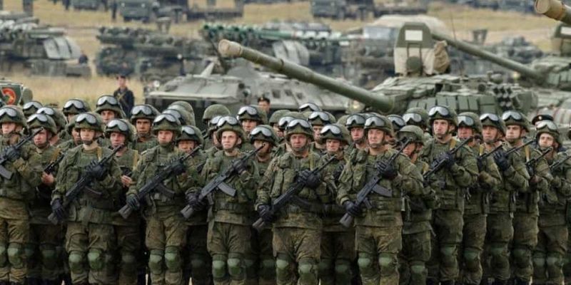 Путин использовал уже 90% военных, которые базировались возле украинских границ 