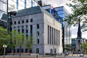 Банк Канады во второй раз снизил учетную ставку из-за коронавируса