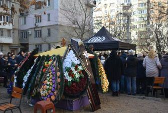 В Одессе похоронили преподавательницу колледжа, выводившую студентов из горящего здания