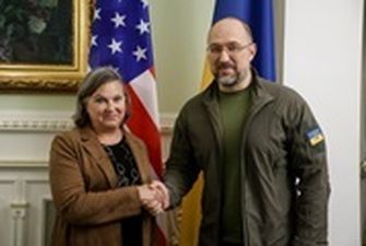 Шмыгаль и Нуланд провели переговоры в Киеве