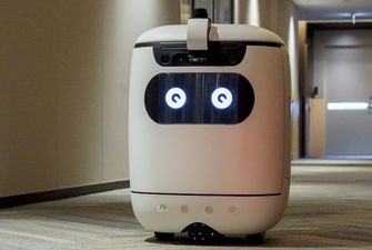 В Японии тестируют робота-курьера, который сам ездит в лифте