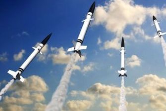 Россия нанесла новые ракетные удары по Кременчугскому НПЗ